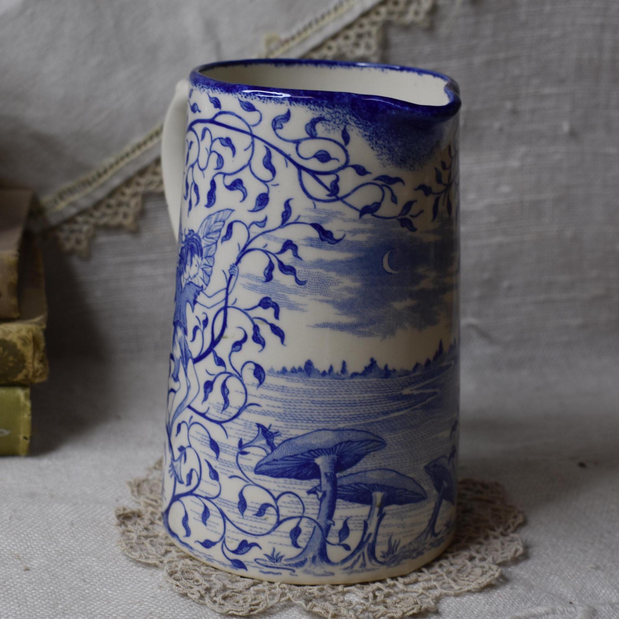 Japanese Vintage uwagusuri Vessel 室町 灰釉台 uwagusuri 室町
