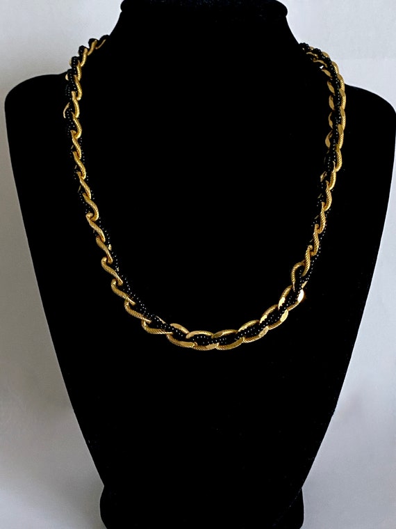 Classic Gold Tone Trifari 17" Collar Necklace wit… - image 4