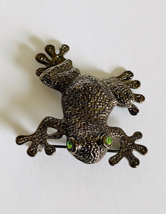 Green Eyed Frog Brooch, Textured Silver Black Frog