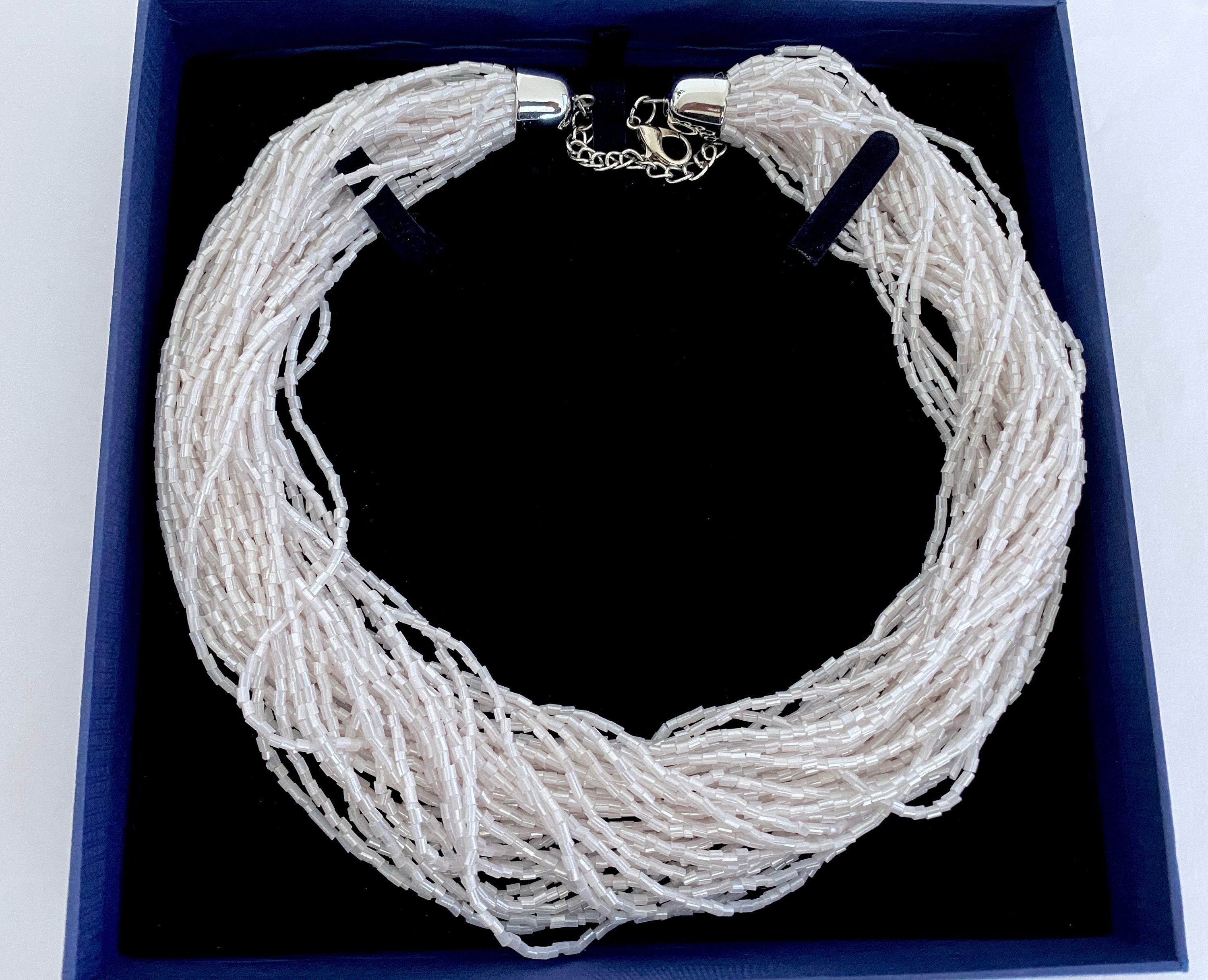 40 Strand Sparkling 40 Strand Seed Bead 18