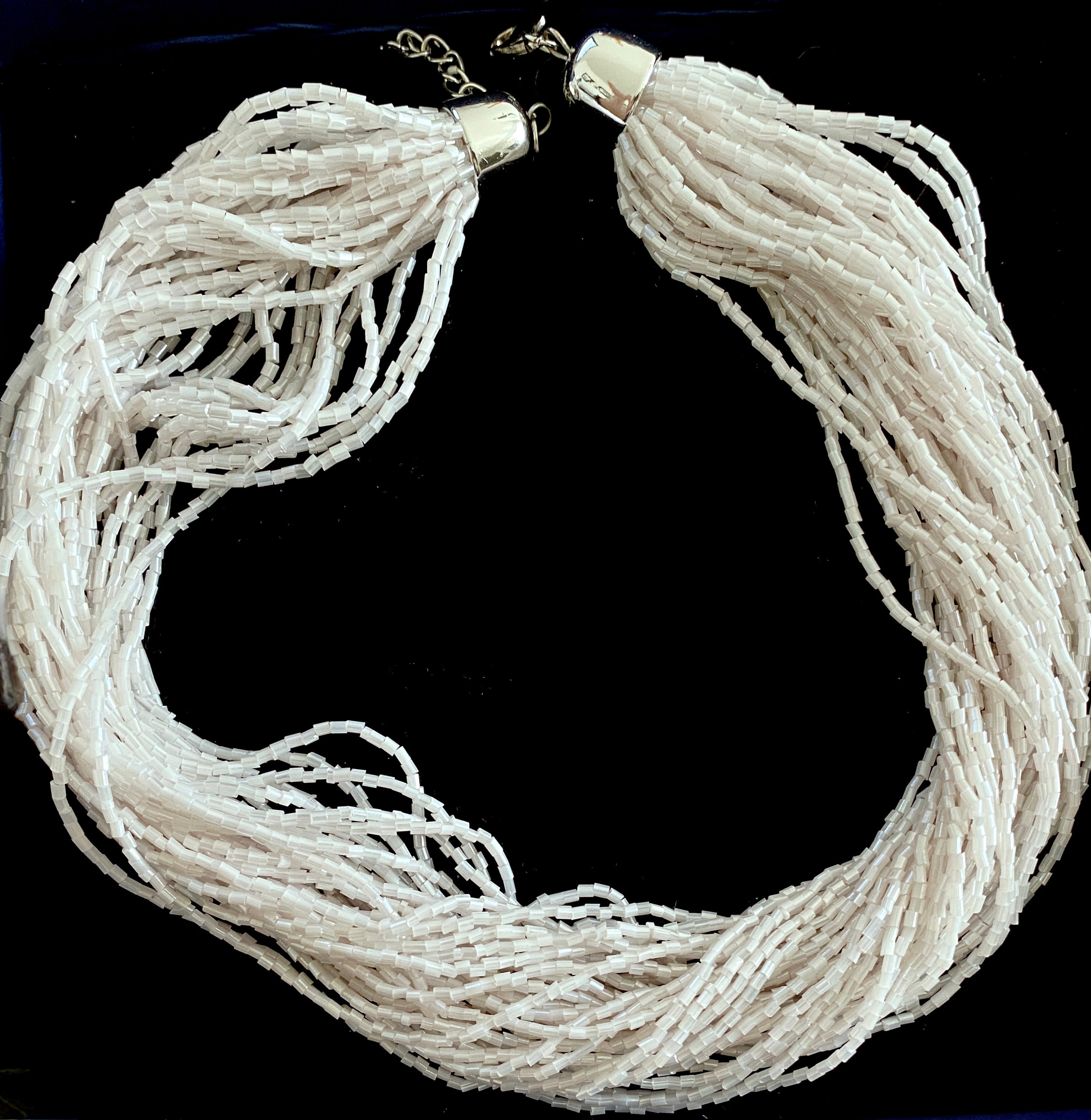 40 Strand Sparkling 40 Strand Seed Bead 18
