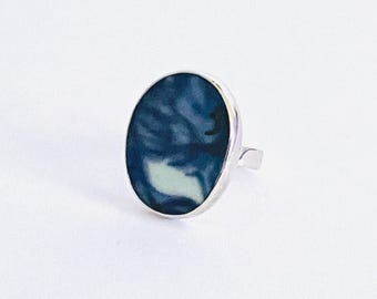 Interesting Handcrafted Vintage Ring with Oval Shard of Ming Dynasty Blue and White Chinese Porcelain Bezel Set in Sterling Silver, Size 6