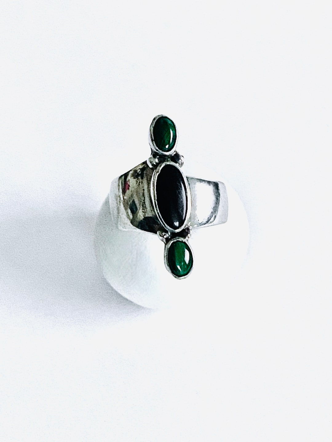 Vintage Signed Mike Smith Navajo Wrap Ring With Center Bezel Set