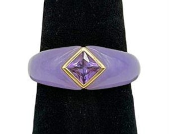 Vintage Lavender Dome Style Jade Ring with Bezel Set Square Cut Amethyst at the Center, Size 8 w/14k Yellow Gold, February Birthstone