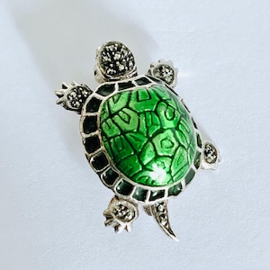 Adorable Vintage Judith Jack Petite Turtle Brooch of Sterling Silver, Green Enamel and Marcasite, Whimsical Little Green Turtle Brooch