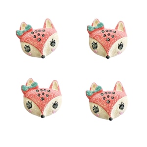 Décorations artisanales Foxy Woodland à dos plat en résine (4 pcs)