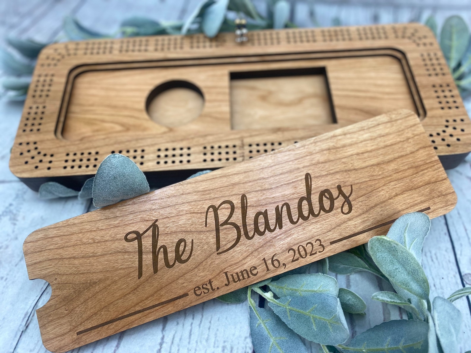 Custom Cribbage Board with storage - Yes, Cherry