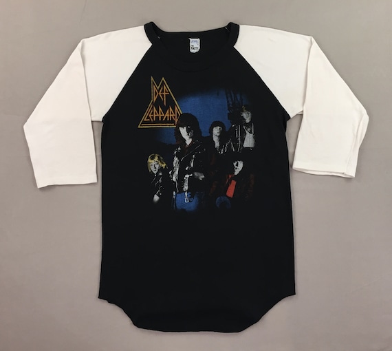 Vintage 80s DEF LEPPARD Pyromania 1983 raglan Roc… - image 1