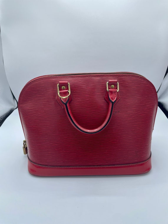 Gorgeous Louis Vuitton vintage red Epi Leather Alm