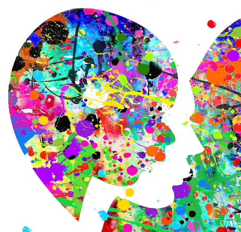 K&ouml;nnte beinhalten: Abstrakter Kunstdruck mit zwei Silhouetten von Gesichtern im Profil, vor einem bunten Hintergrund aus Farbspritzern in den Farben Blau, Gr&uuml;n, Gelb, Rosa, Rot, Orange, Lila und Schwarz.