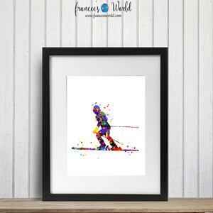 K&ouml;nnte beinhalten: Ein farbenfrohes Aquarellbild eines Skifahrers in Aktion, mit Farbspritzern, die Geschwindigkeit und Bewegung darstellen.