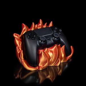Fire Flame Controller Stand: Universal Gaming Accessory