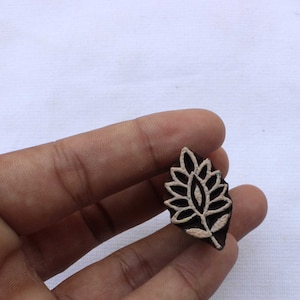 Flower Block Print Stamp Indian Wood Block Stamp Floral Stamp Hand Carved Wooden Stamp For Printing Boho Soap Making Stamp Craft Wooden