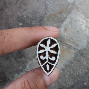 Paisley Wood Block Stamp Hand Carved Stamp Indian Wooden Stamp Petal Wood Block Stamp For Printing Floral Soap Making Stamp Craft Wooden