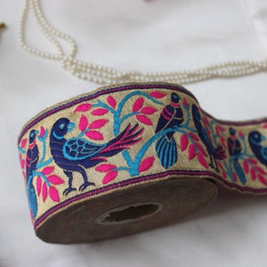 Bordure bleue en dentelle de soie indienne - bordure en dentelle indienne oiseau Banarasi, embellissements bordure sari or, bordures indiennes boho dorées par mètre
