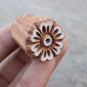 Sello de impresión en bloque floral Sello de impresión para impresión Bloque de madera tallado a mano Sello de jabón Mandala Sello de madera tallado Sello de impresión en bloque de madera con flores