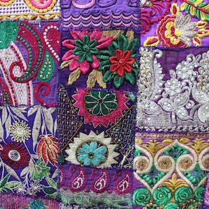 Encaje indio morado cortado a medida, tela india bordada, tela textil india bohemia, patchwork, proyecto de costura vintage, telas recicladas