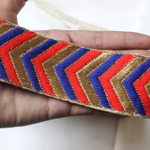 Renda indiana bordada em ouro - guarnição de tecido arco-íris para cortinas, rendas e tecidos indianos multicoloridos, enfeites étnicos na borda do sari