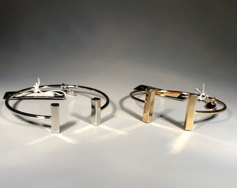 Adjustable bangle bracelet