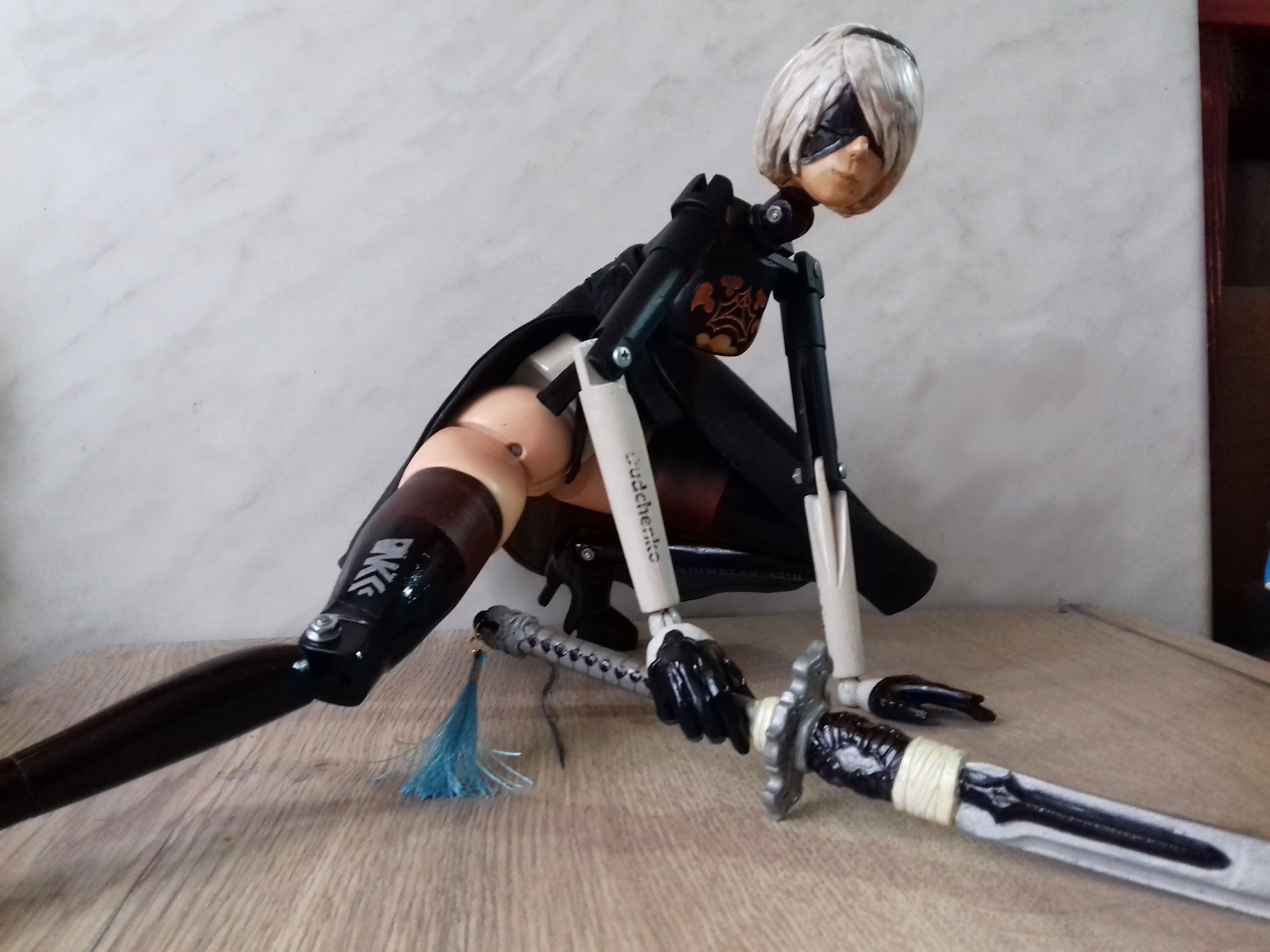 NIER: AUTOMATA B-2. Articulated Mannequin, Robot 048. - Etsy NIER: AUTOMATA B-2. Articulated Mannequin, Robot 048. - Etsy
