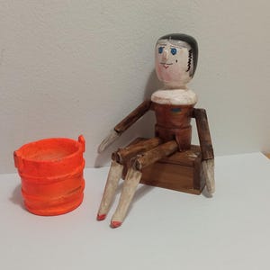 Houten Hollandse pop. Vriend van Hitti.
