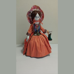 Wooden doll . Queen Anne. Six inches.