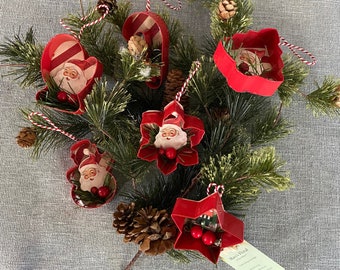 Red Cookie Cutout Striped Paper Christmas Floral Ornament