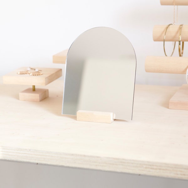 Small Mirror Display REFLECT, Table Top Mirrors with Arch Shape, Compact Mirror