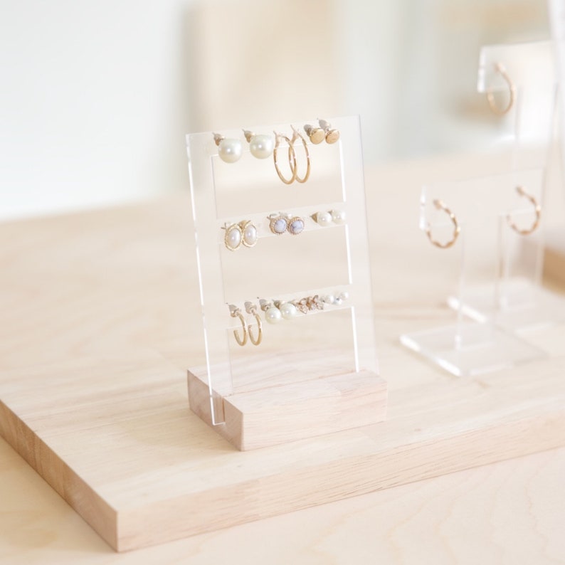 Porte boucles d'oreilles STINA, porte-bijoux en bois et transparent, organisateur de bijoux simple ou double image 7