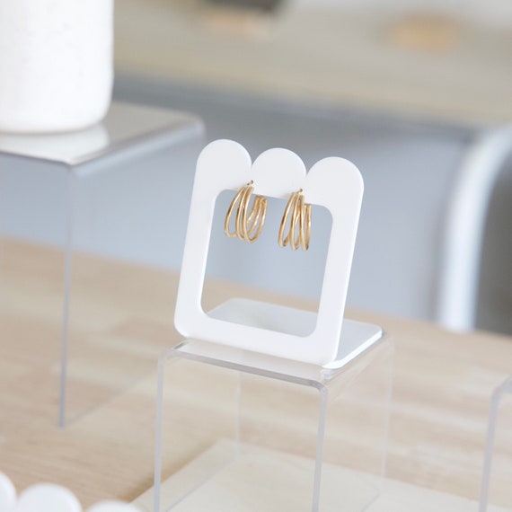 Modern Earring Holder maddy White Acrylic Earring Stand for Studs