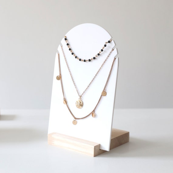 Small necklace stand deals