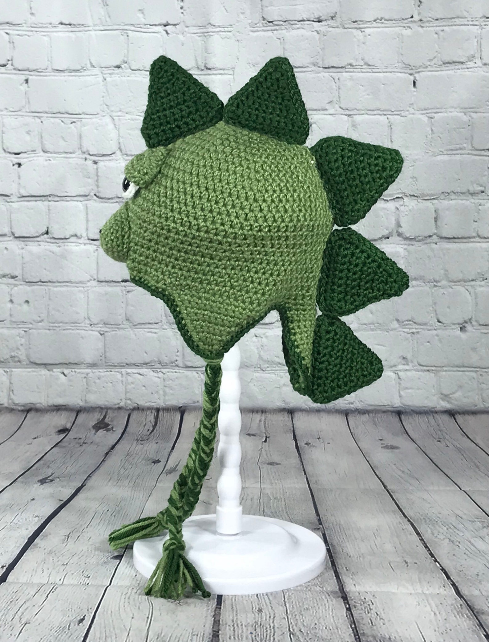 dinosaur with flaps on head