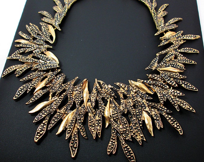 Antique Gold Leaf Wreath Necklace, Metal Leaf Garland Choker Bib