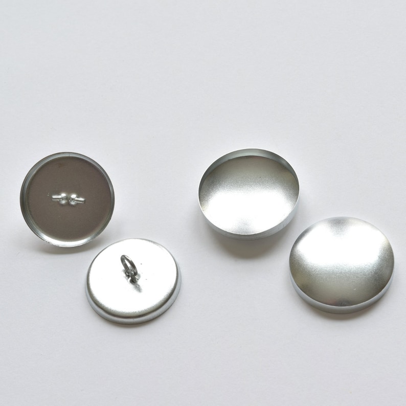 100 buttons. 100 buttons