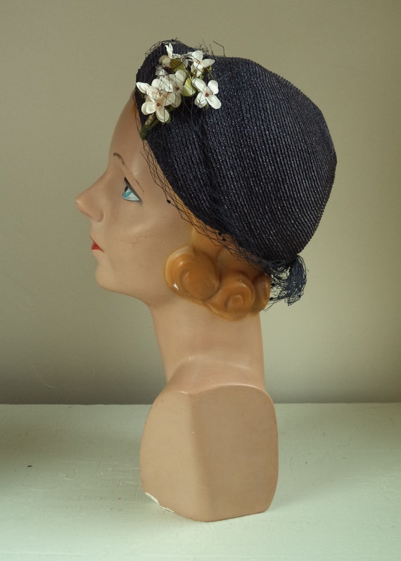 Vintage 1950's Navy White Flower Straw Calot, Roll