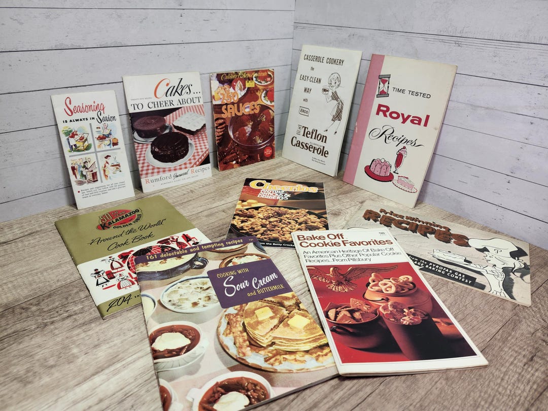 Vintage Soft Cover Cookbook Lot: Retro Kitchen Decor, 1940s-70s - Etsy