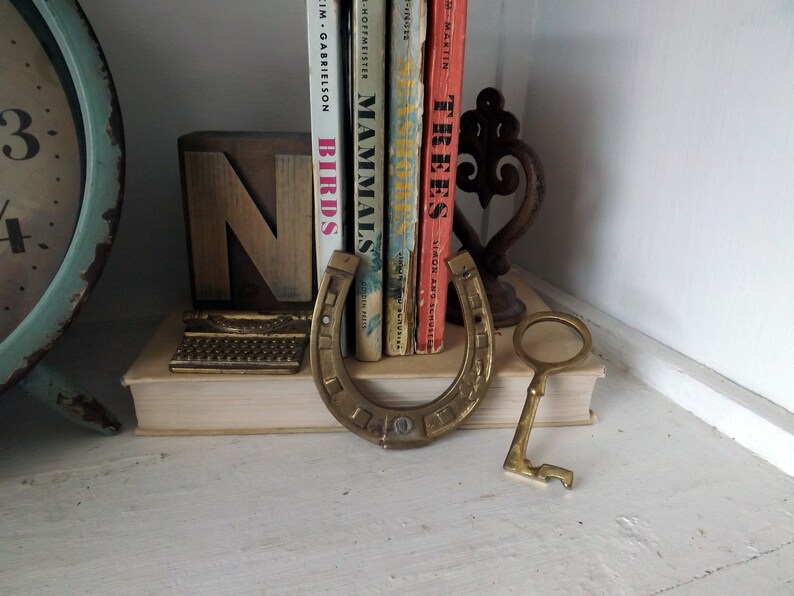 office vintage lucky display small workshop retro clover Brass horseshoe and key skeleton key decor decoration craft room