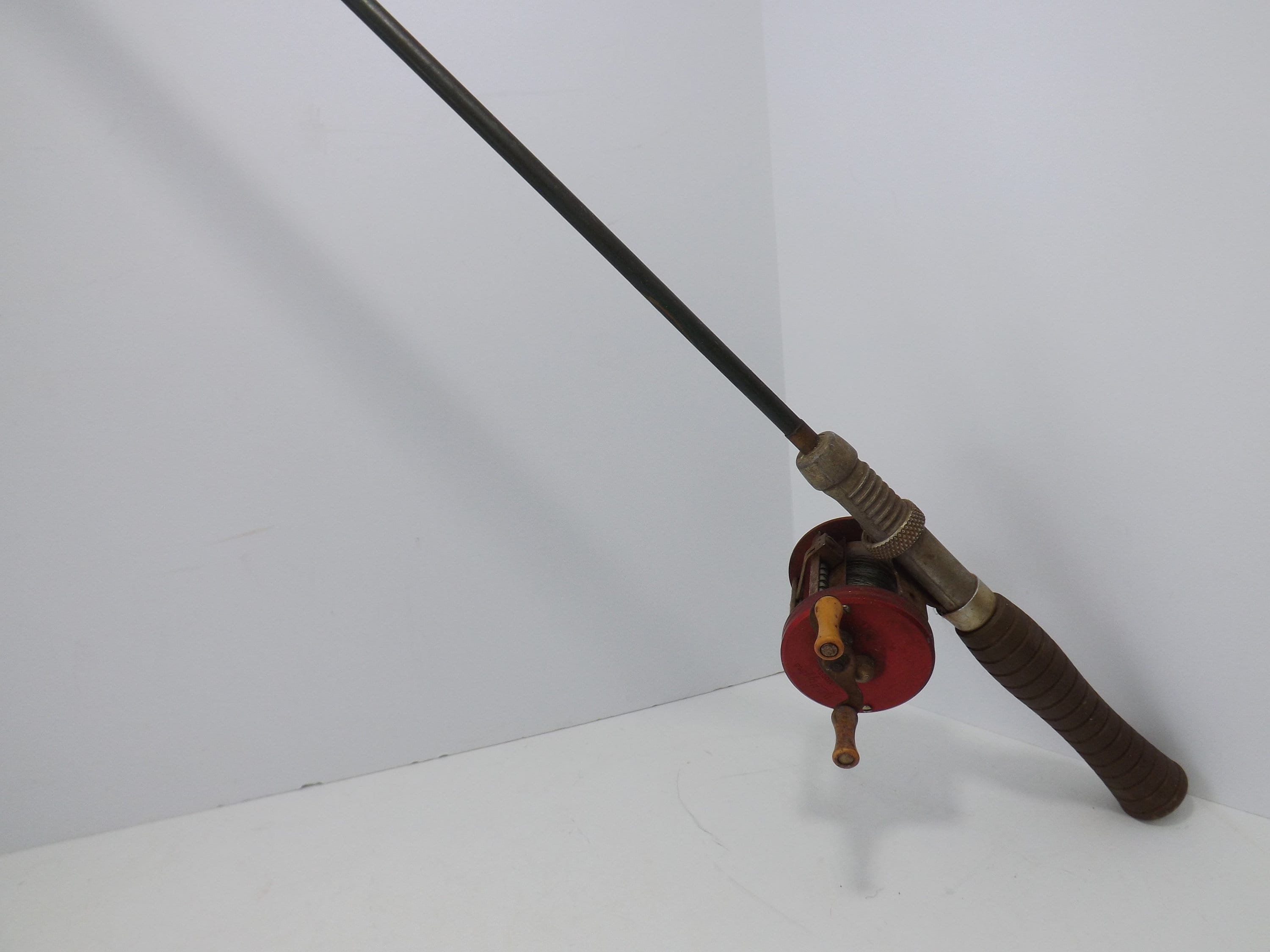 Recreational Mid Size Fishing Pole, Used Frigate Pole, Shimano IX 2000R Reel  