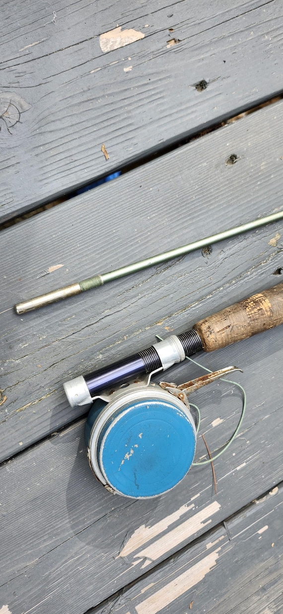 decorate old fishing poles How To - DIY Fishing Pole Frames