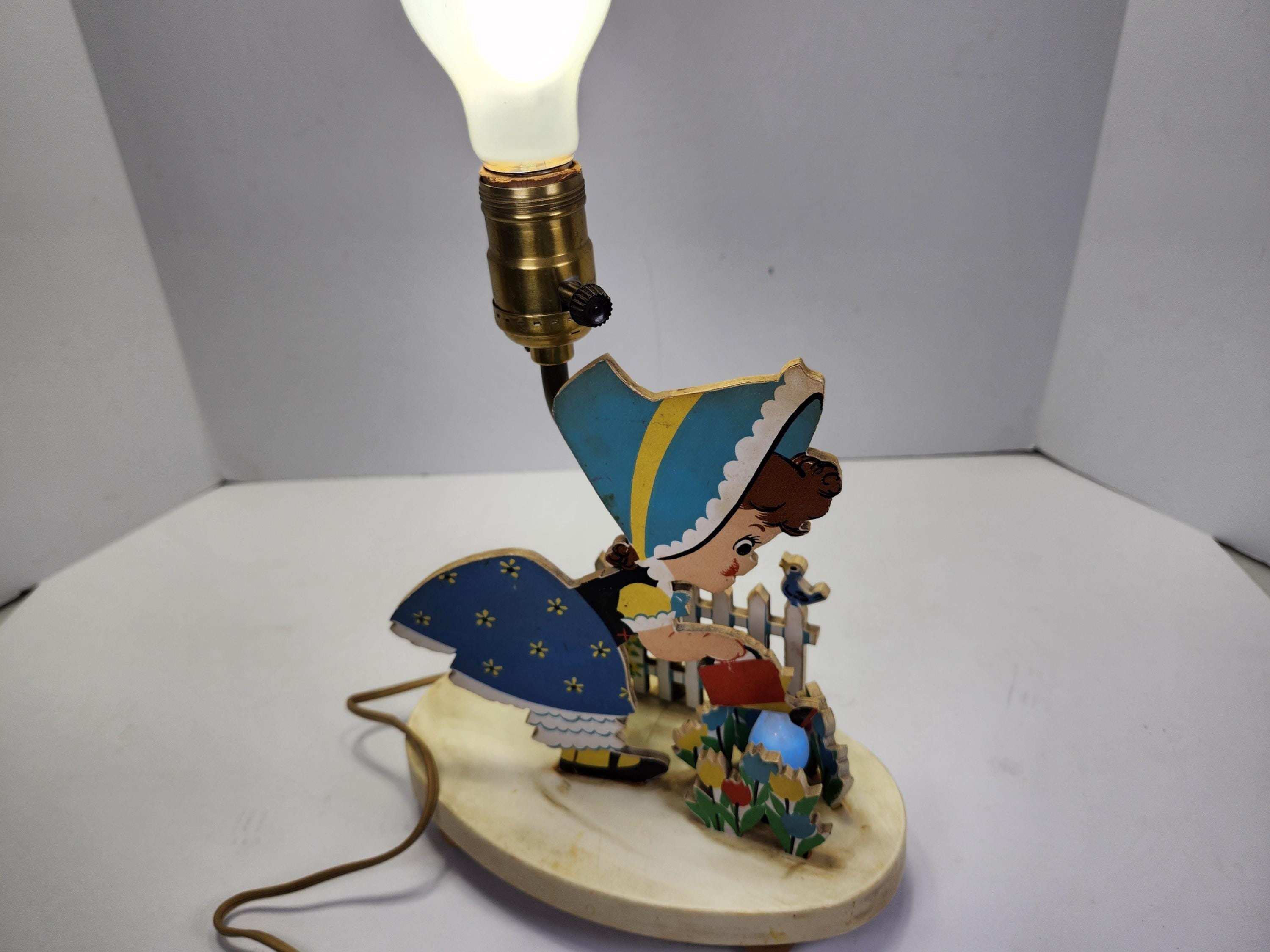 Vintage Dolly Toy Lamp: Gardener Girl Night Light - Etsy Vintage Dolly Toy Lamp: Gardener Girl Night Light - Etsy