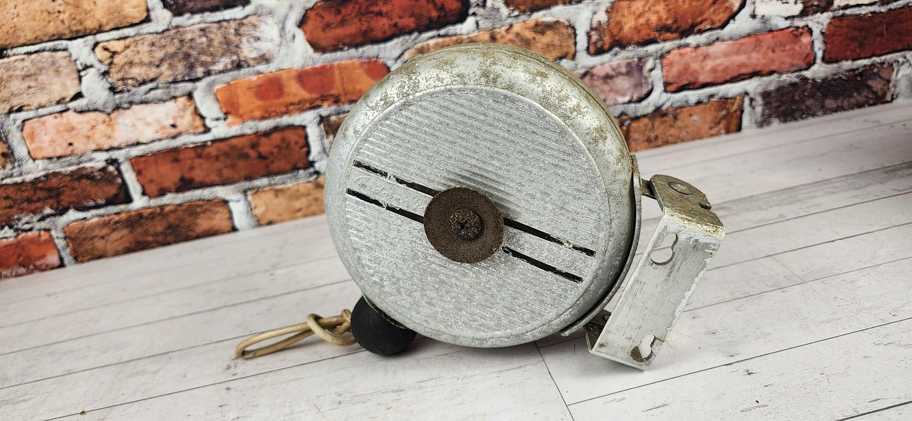 Vintage Retractable Clothesline - Etsy