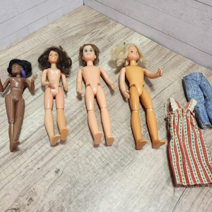 Vintage Doll Lot: 1970s Mattel & Mego Corp - Display Decor