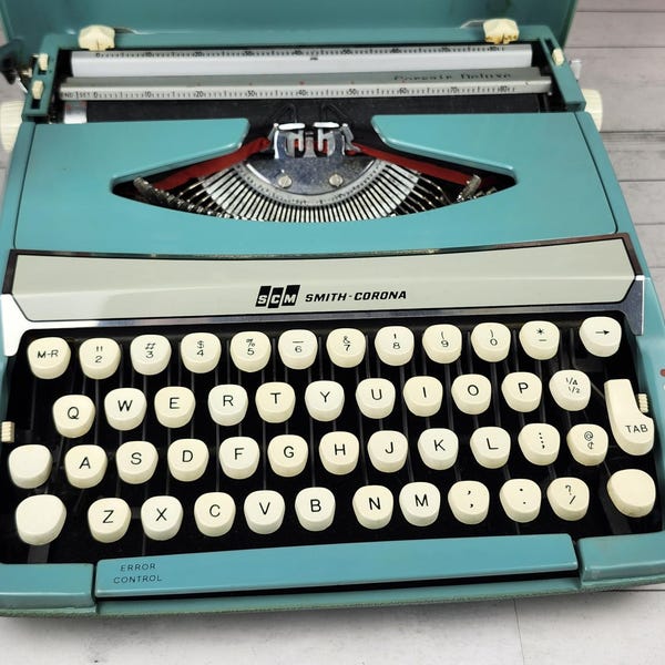Máquina de escribir Smith Corona Corsair Deluxe vintage: equipo de oficina retro color verde azulado