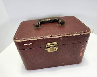Vintage Maroon Red Leather Train Case: Distressed Display Luggage