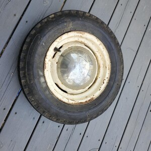 Holsclaw Hubcap Rim & Tire, vintage, retro automotive, car, parts, wheel, metal, display, decor, garage, man cave, hub cap, camper, trailer
