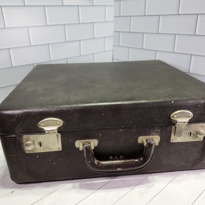 SEYCHELLES LUXE GLOSS TRAIN CASE