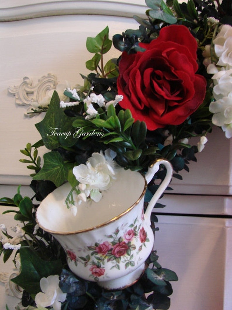 Red Velvet Christmas Cottage Rose Vintage China Teacup Wreath Hand