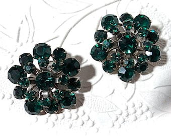 Pendientes con clip de pedrería verde, joyería de fantasía de los años 40 VA-105
