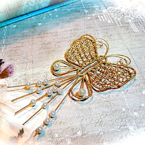Gold Wire Butterfly & Pearls Craft Supplies Home Decor FL-140