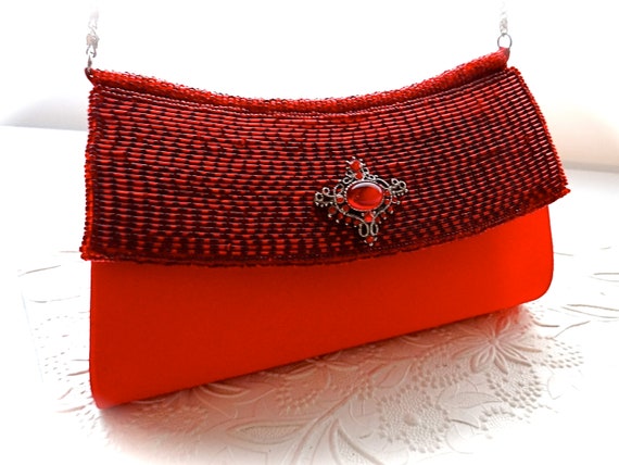 BAGLAMOR Women's Vintage Style Roses Beaded Sequined Evening Bag Wedding  Party Clutch Purse (Red wine): Handbags: Amazon.com